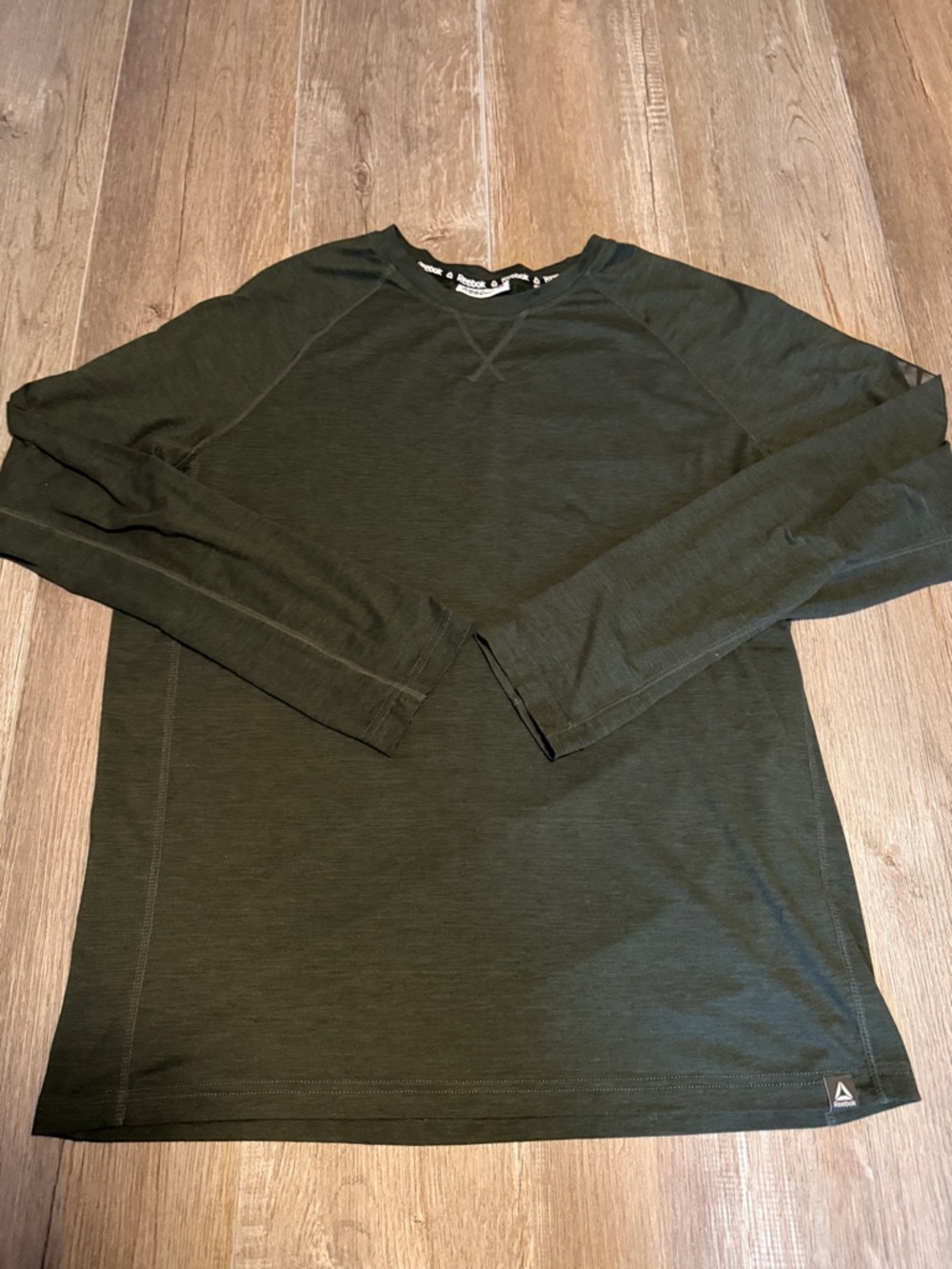 Reebok Men’s Long Sleeve Crew Shirt - Olive